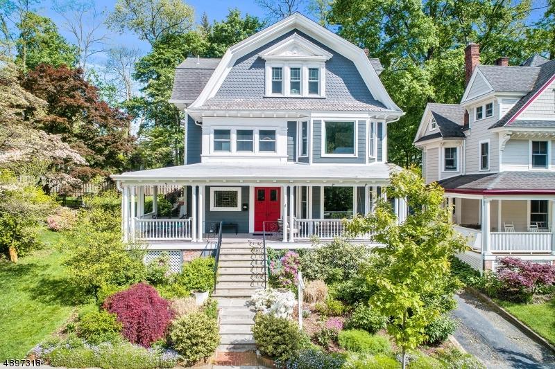 28 Wetmore Ave - Photo 1