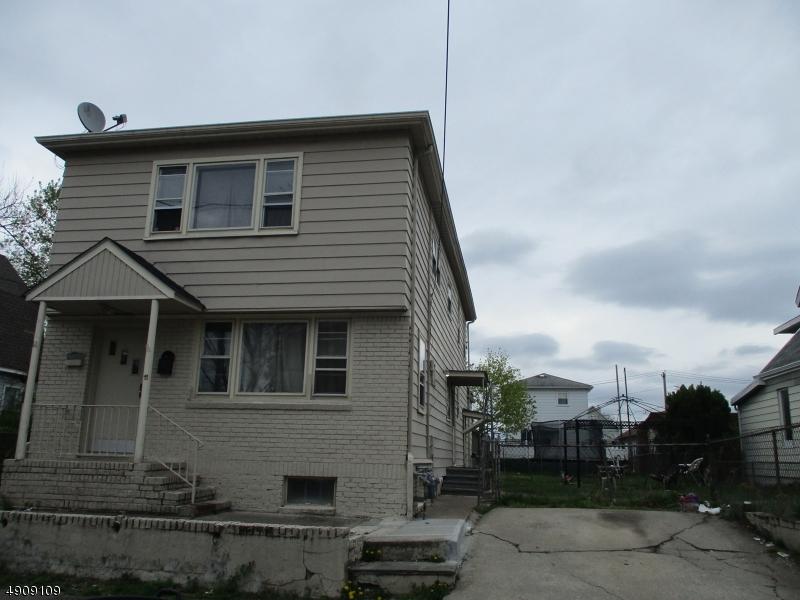 11 Norwood Ave - Photo 1