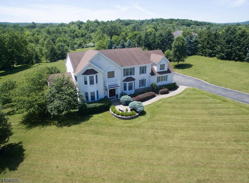 1 Midvale Dr - Photo 1