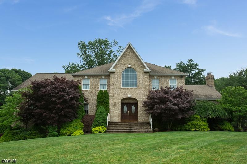 141 Chopin Dr - Photo 1