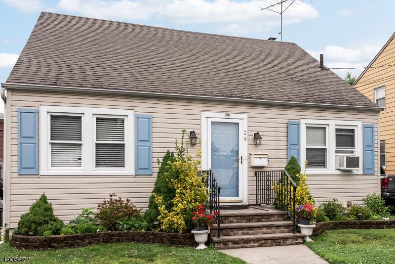 27 Charles St - Photo 1