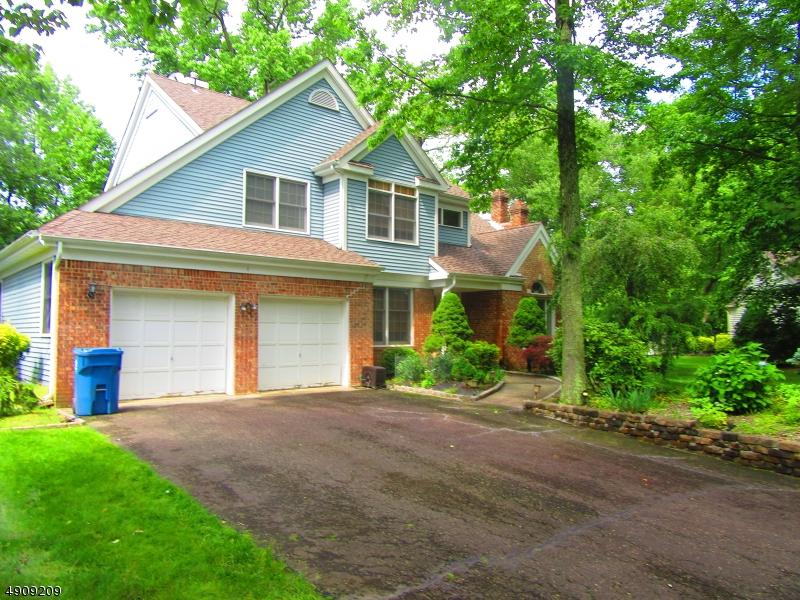 4 Eagle Ct - Photo 1