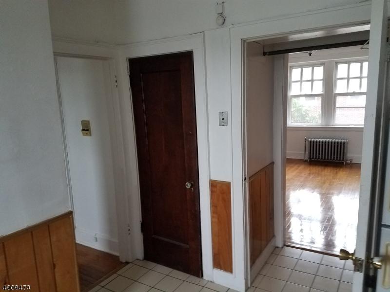 55 Grove St - Photo 1