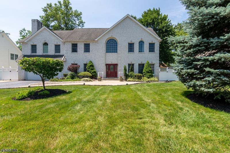 43 Cleveland Ave - Photo 1