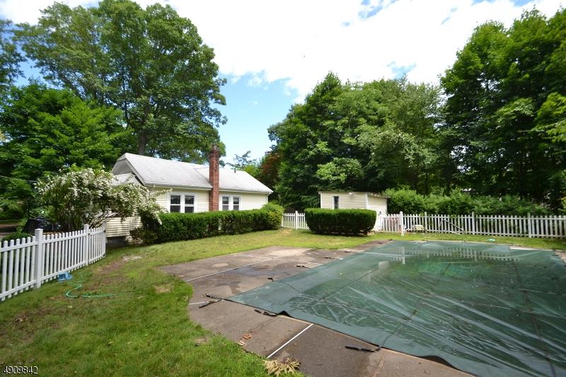 24 Poplar St - Photo 1