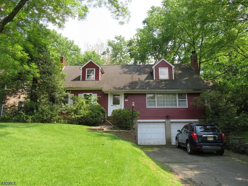 62 Jacobus Ave - Photo 1