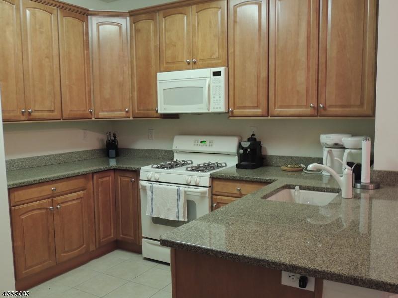 8308 Harcourt Rd - Photo 1