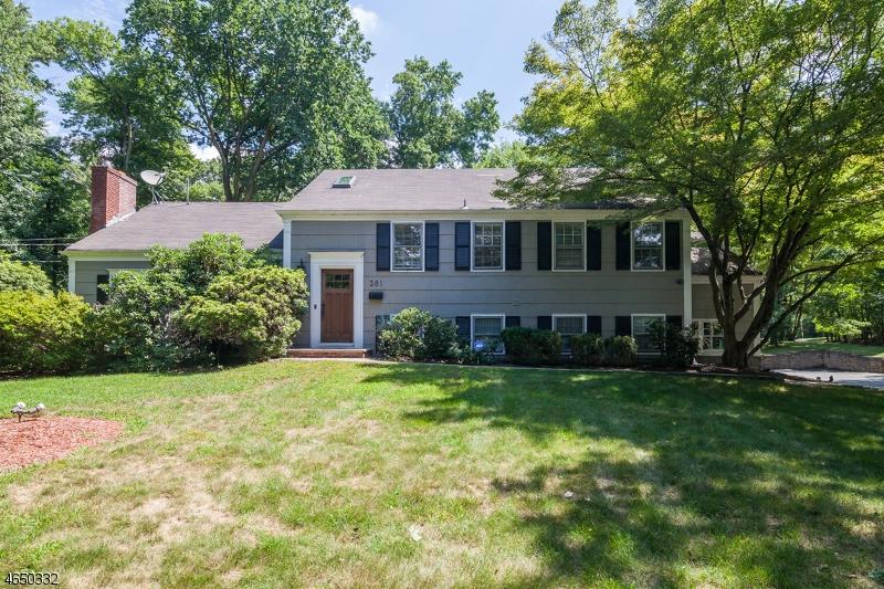 381 Walnut St - Photo 1