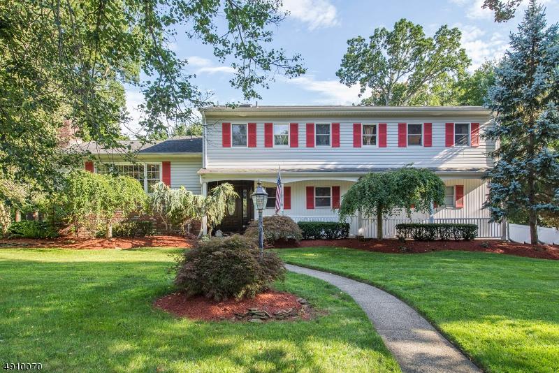 27 Chandler Dr - Photo 1