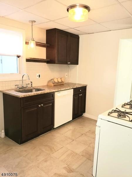 38 Wakefield Pl - Photo 1