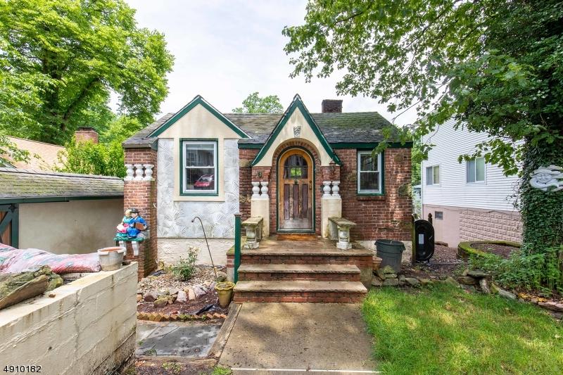 3 Central Ave - Photo 1