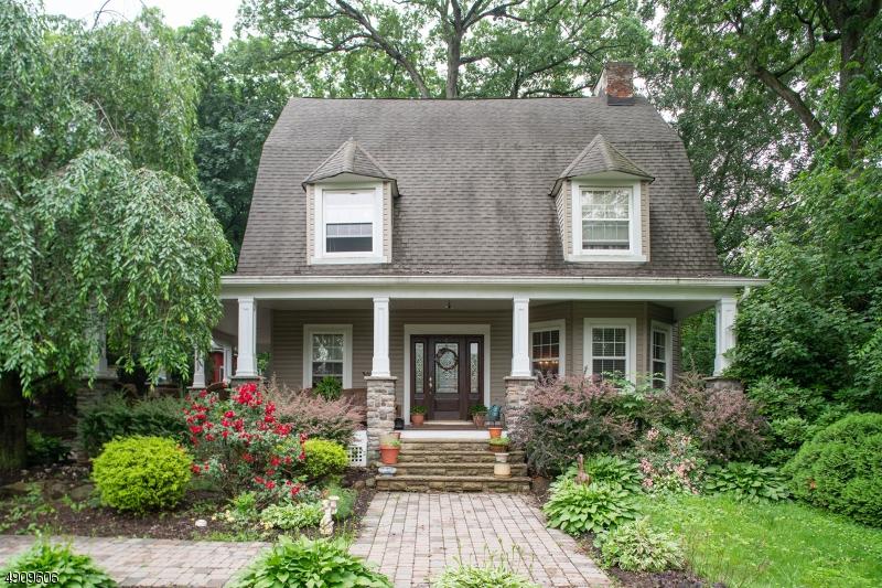 303 Nutley Ave - Photo 1