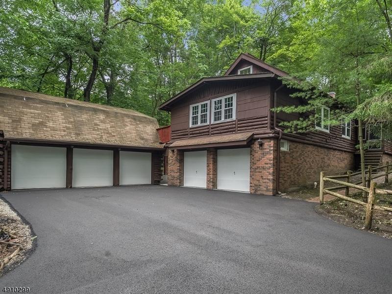 560 Clearview Dr - Photo 1