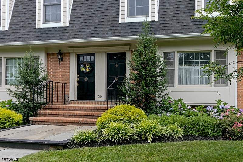 30 Springfield Ave-C0c5 - Photo 1