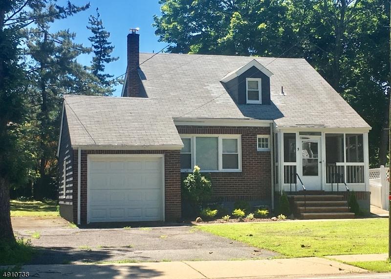 9 Livingston Ave - Photo 1