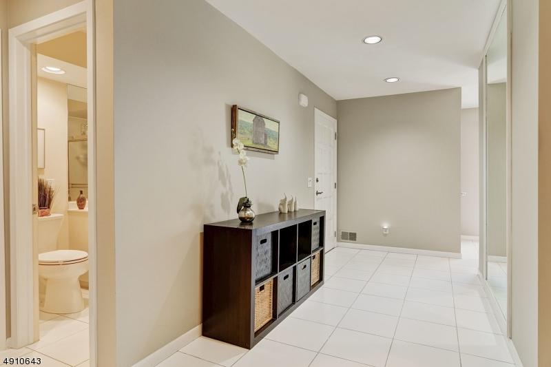 302 Barringer Ct - Photo 1