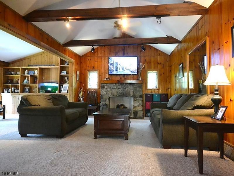 1052 Lakeside Drive East - Photo 1