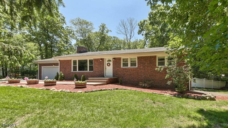 10 Purdue Ave - Photo 1
