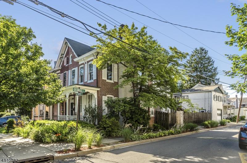 33 Buttonwood St - Photo 1