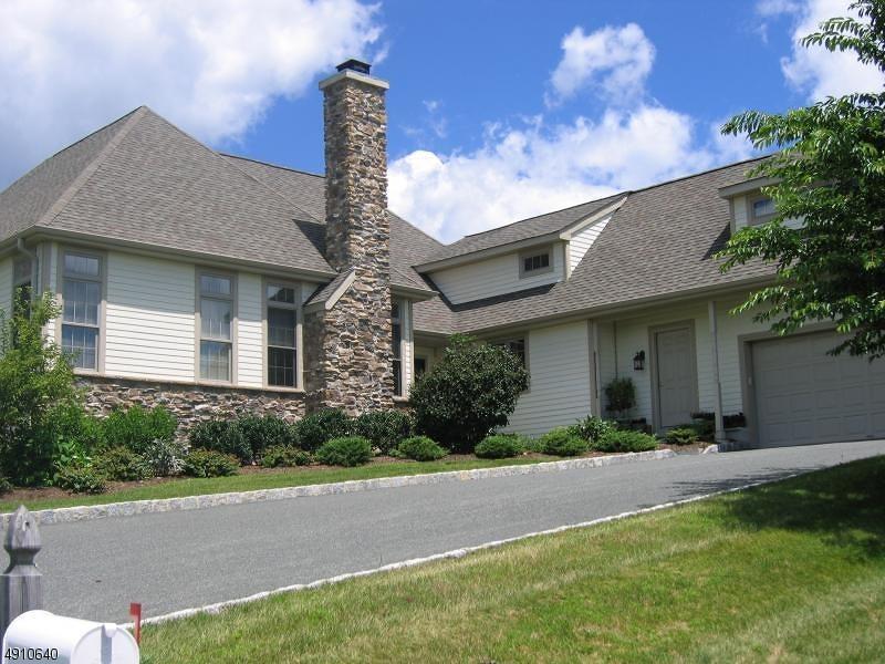 10 Seminole Ct - Photo 1