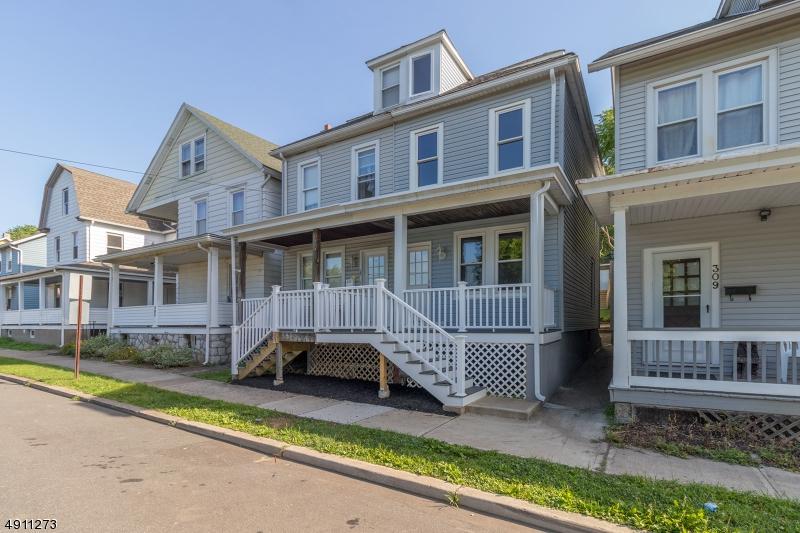 307 Washington St - Photo 1