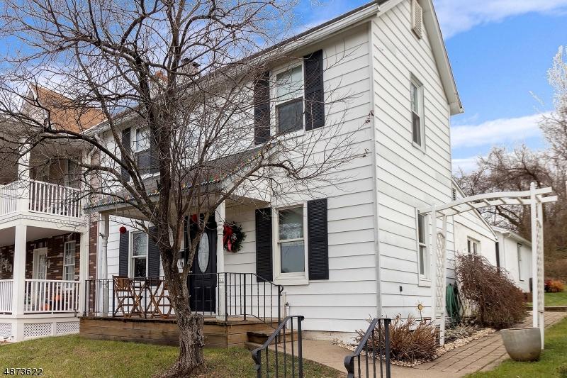 1152 7TH AVE - Photo 1