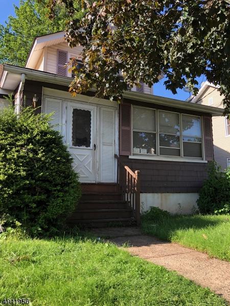 279 Crann St - Photo 1