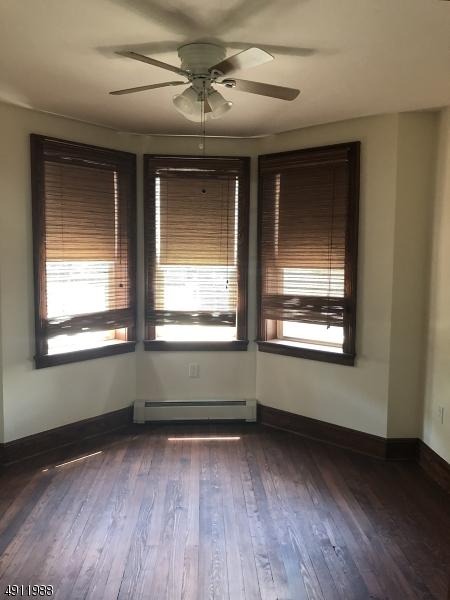 47 Park Ave - Photo 1