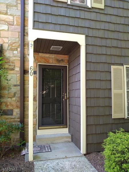 60 Oriole Dr - Photo 1