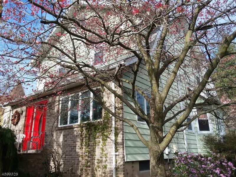 149 Walnut St - Photo 1
