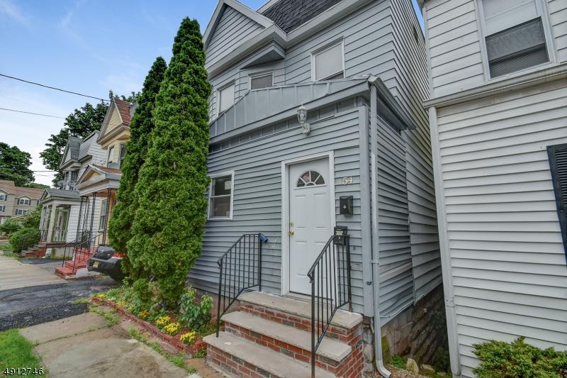 54 Newton Pl - Photo 1