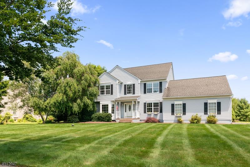 27 Country Meadow Rd - Photo 1