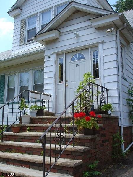 19 Fernwood Road - Photo 1