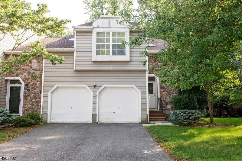 8 Rebecca Ln - Photo 1