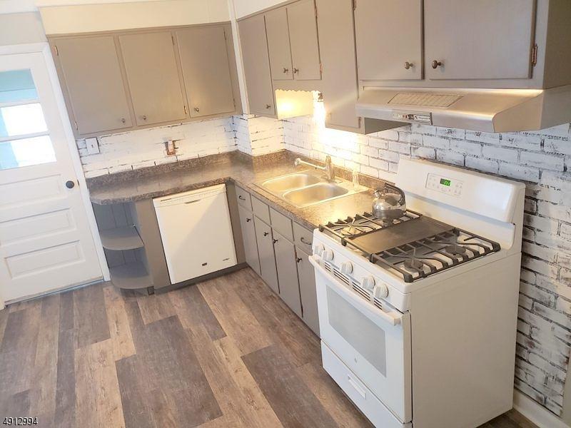 354 Grant St - Photo 1