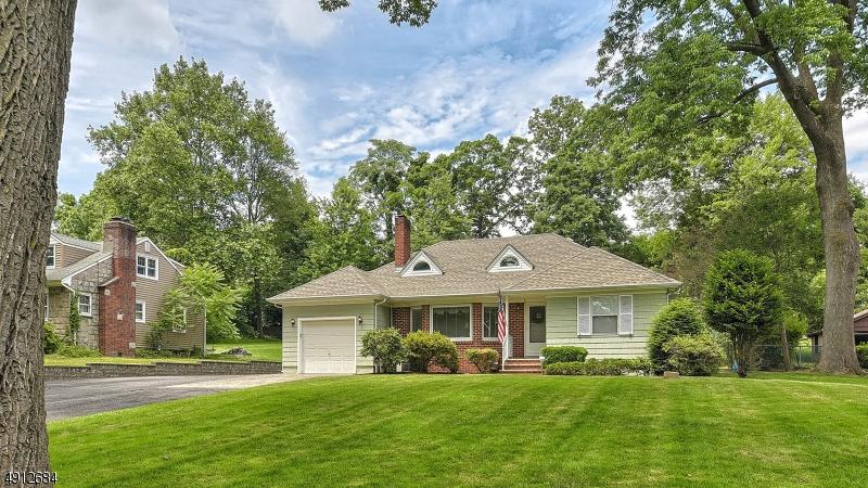353 Parish Dr - Photo 1
