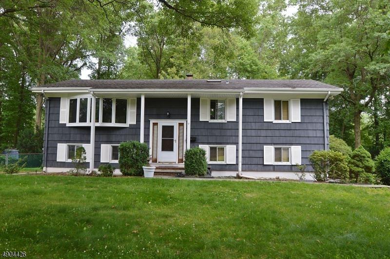 71 Green Dr - Photo 1