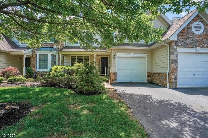 8 Hancock Ct - Photo 1