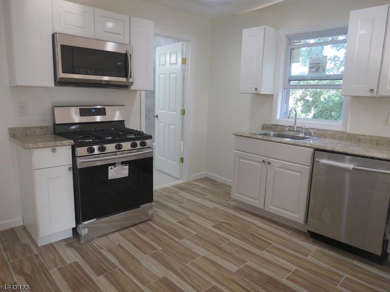 195 May St - Photo 1