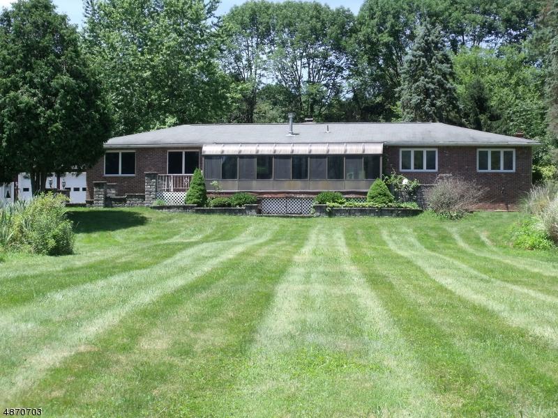 19 Maple Ln - Photo 1