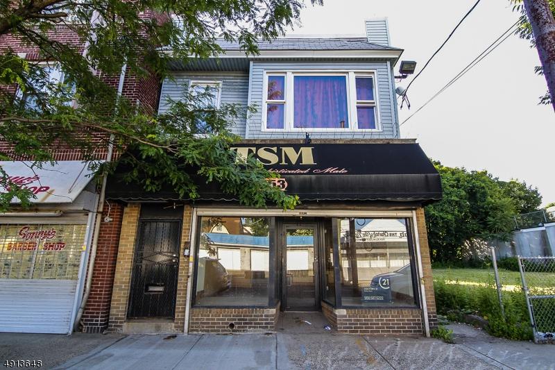953 Bergen St - Photo 1