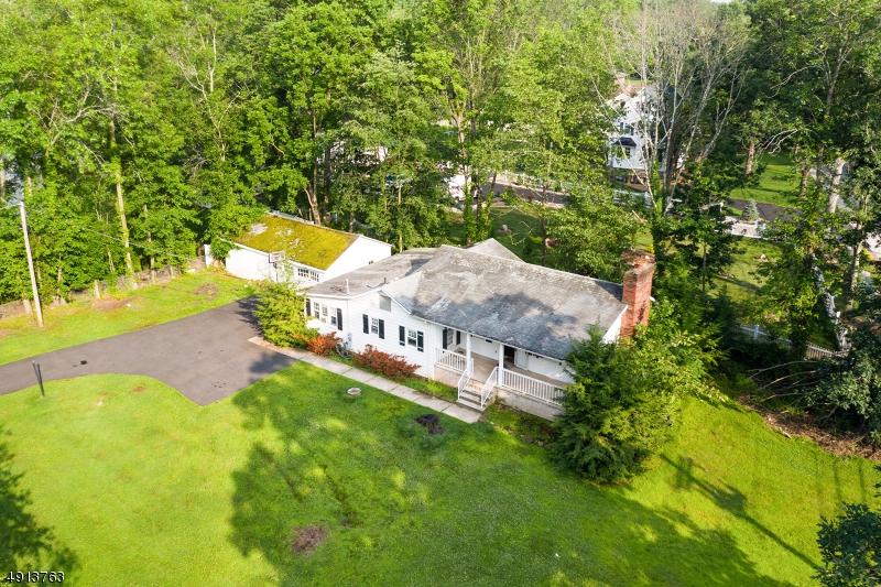 2 Westminster Dr - Photo 1