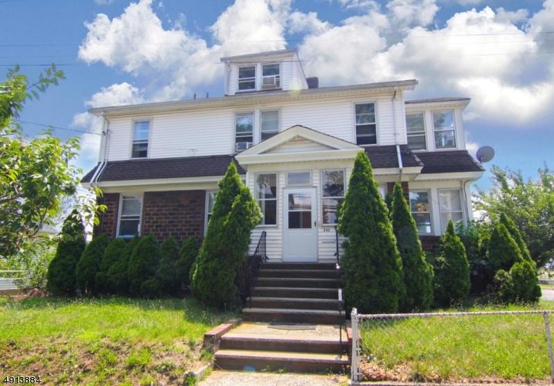 243 Holmes St - Photo 1