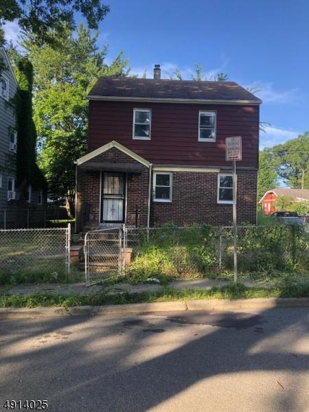 242 Hansbury Ave - Photo 1