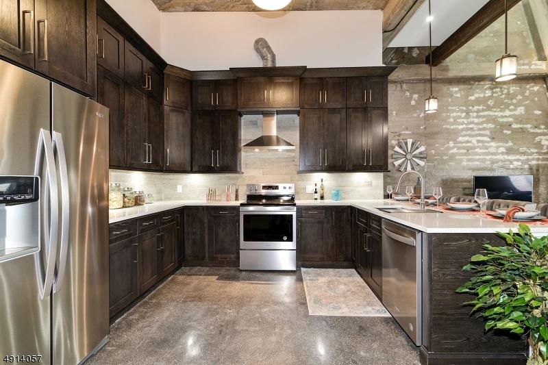 225 Mcwhorter St - Photo 1