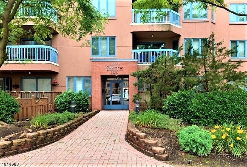 101 Smith Ct - Photo 1