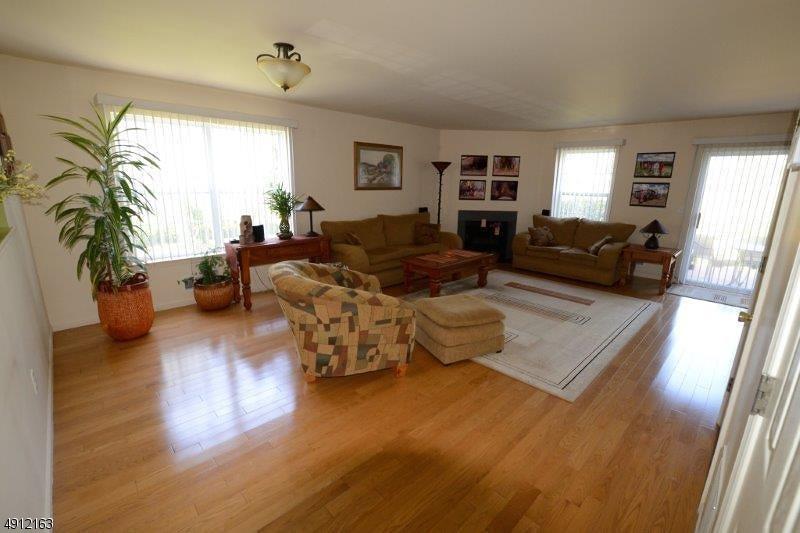 12 Victoria Dr - Photo 1