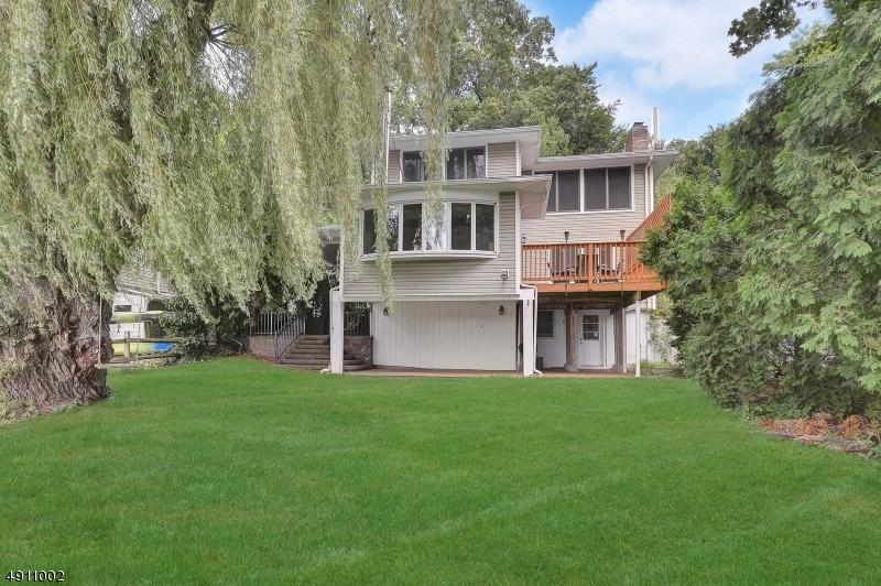 91 Upper Lakeview Ave - Photo 1