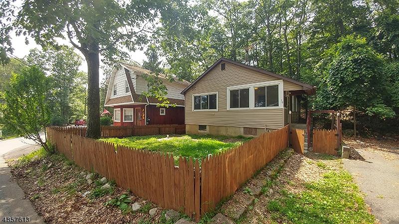 130 Madison Trl - Photo 1
