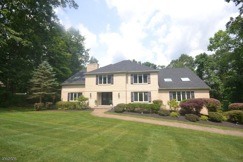 71 Lambert Dr - Photo 1
